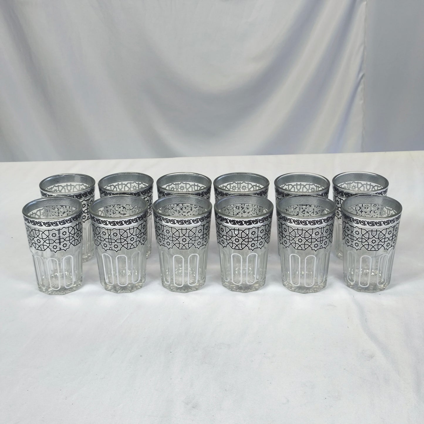 Set de 12 Vasos de Vidrio Estilo Marroquí con Diseño Geométrico – 250 ml