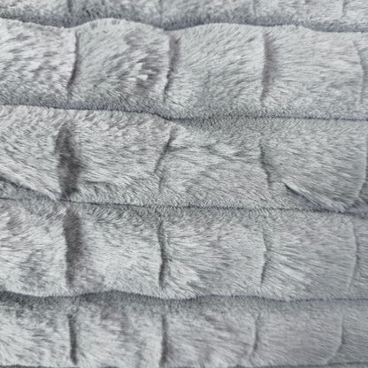 Edredón Acolchado con Borreguito – COLOR GRIS- Elegancia y Confort Absoluto