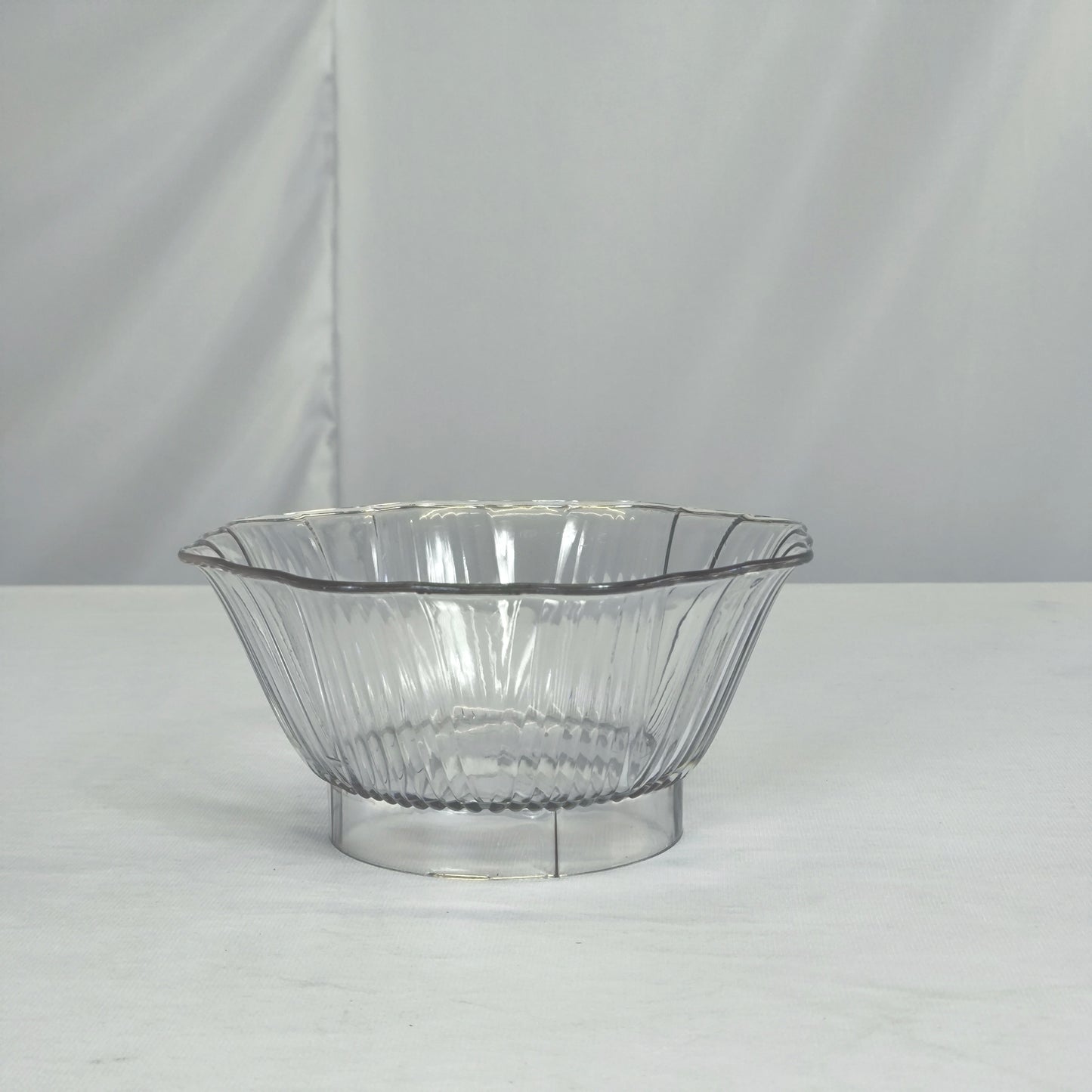 Conjunto de 6 taças de plástico – ideais para sobremesas, snacks e saladas.