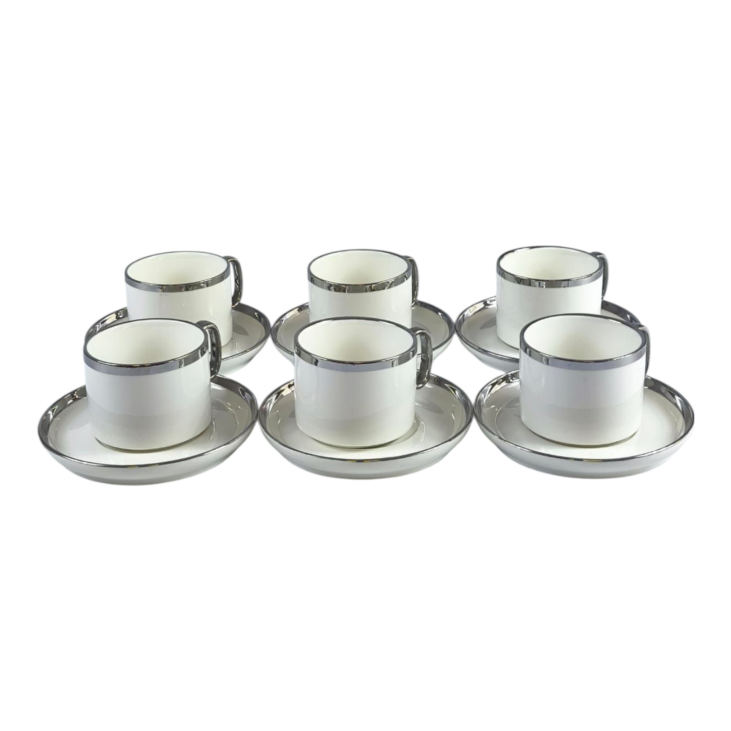 ☕ Set de 6 Tazas con Platillos Elegantes – Detalle Plateado para Café o Té 🍵