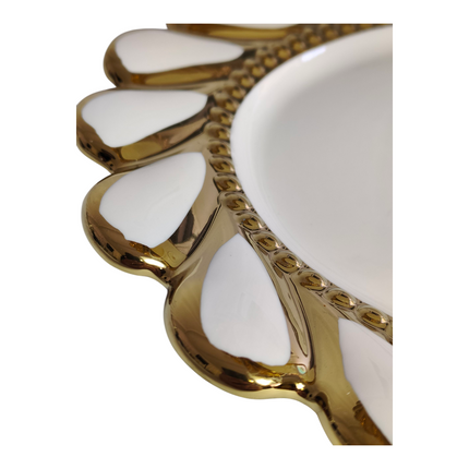 🍰 Suporte para Bolo de Porcelana de Dois Andares com Borda Dourada — Elegância e Estilo para a Sua Mesa ✨