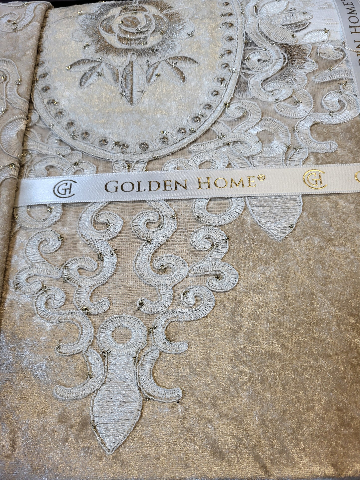 Juego de Cama para Novias "Clouds" – Elegancia y Diseño Clásico - COLOR CREMA