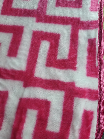 Manta Raschel 220 x 240 cm – 2 kg – 100% Poliéster