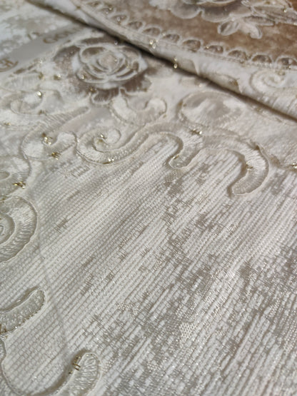 Juego de Cama de Lujo "Bologna" – Elegancia Clásica con Bordados en Relieve - COLOR CREMA