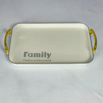 Conjunto de 3 bandejas cor creme com pegas douradas – Família