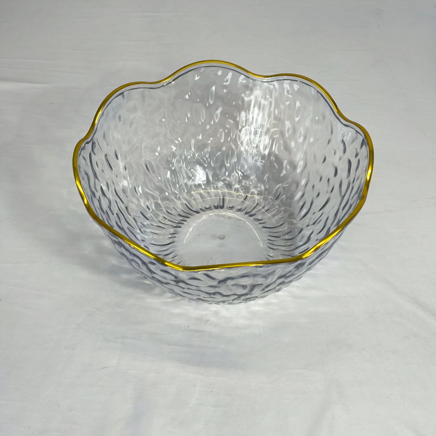 Conjunto de 3 taças de plástico martelado com rebordo dourado – 3 tamanhos