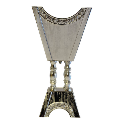 Incensário árabe prateado — Design tradicional elegante
