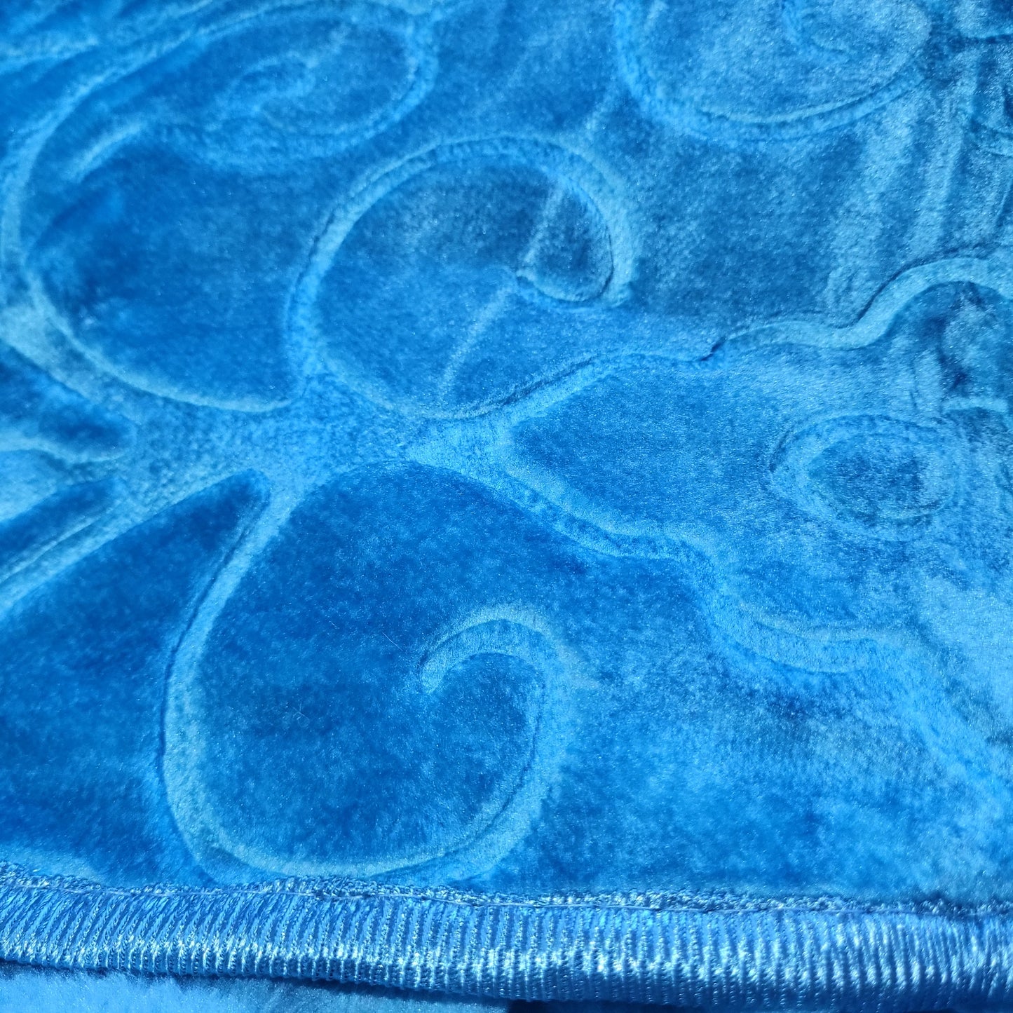 Manta Raschel 220 x 240 cm – 2 kg – 100% Poliéster