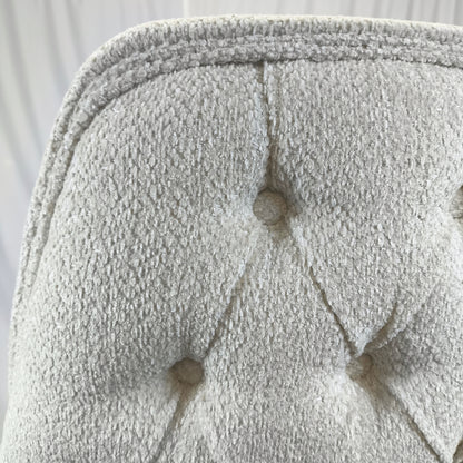 👑✨ Viyana 02 Chair in IVORY / LIGHT CREAM with Gold Base — Modern Luxury ✨💛