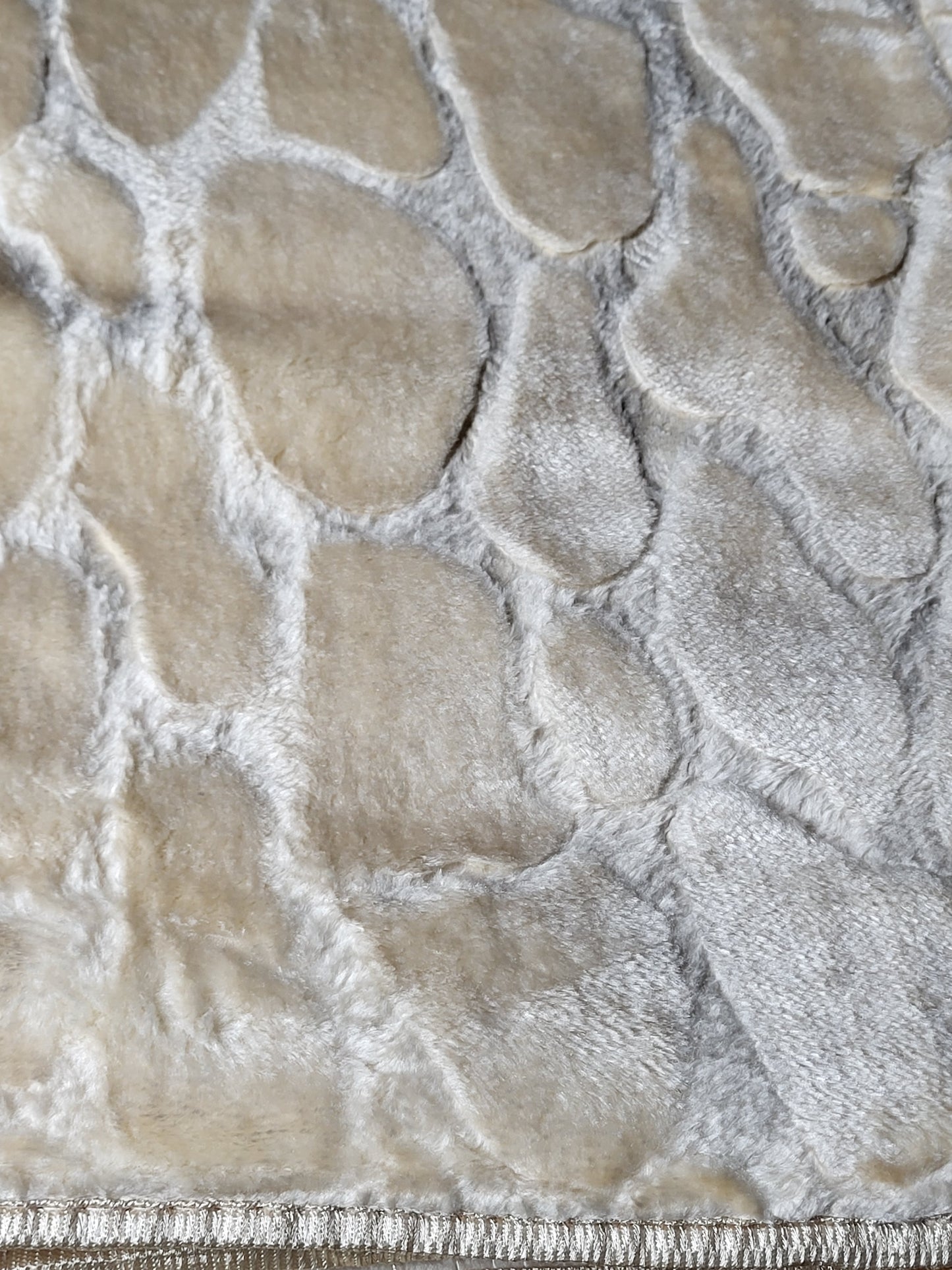 Manta Raschel 220 x 240 cm – 2 kg – 100% Poliéster