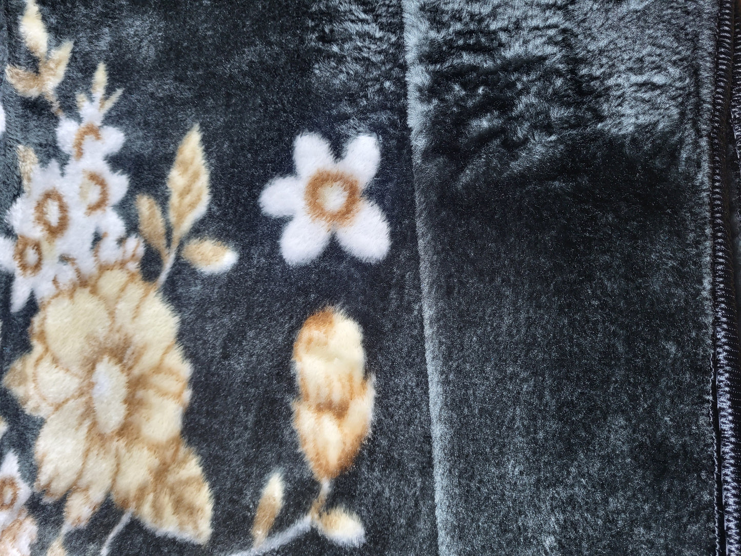 Manta Raschel 220 x 240 cm – 2 kg – 100% Poliéster