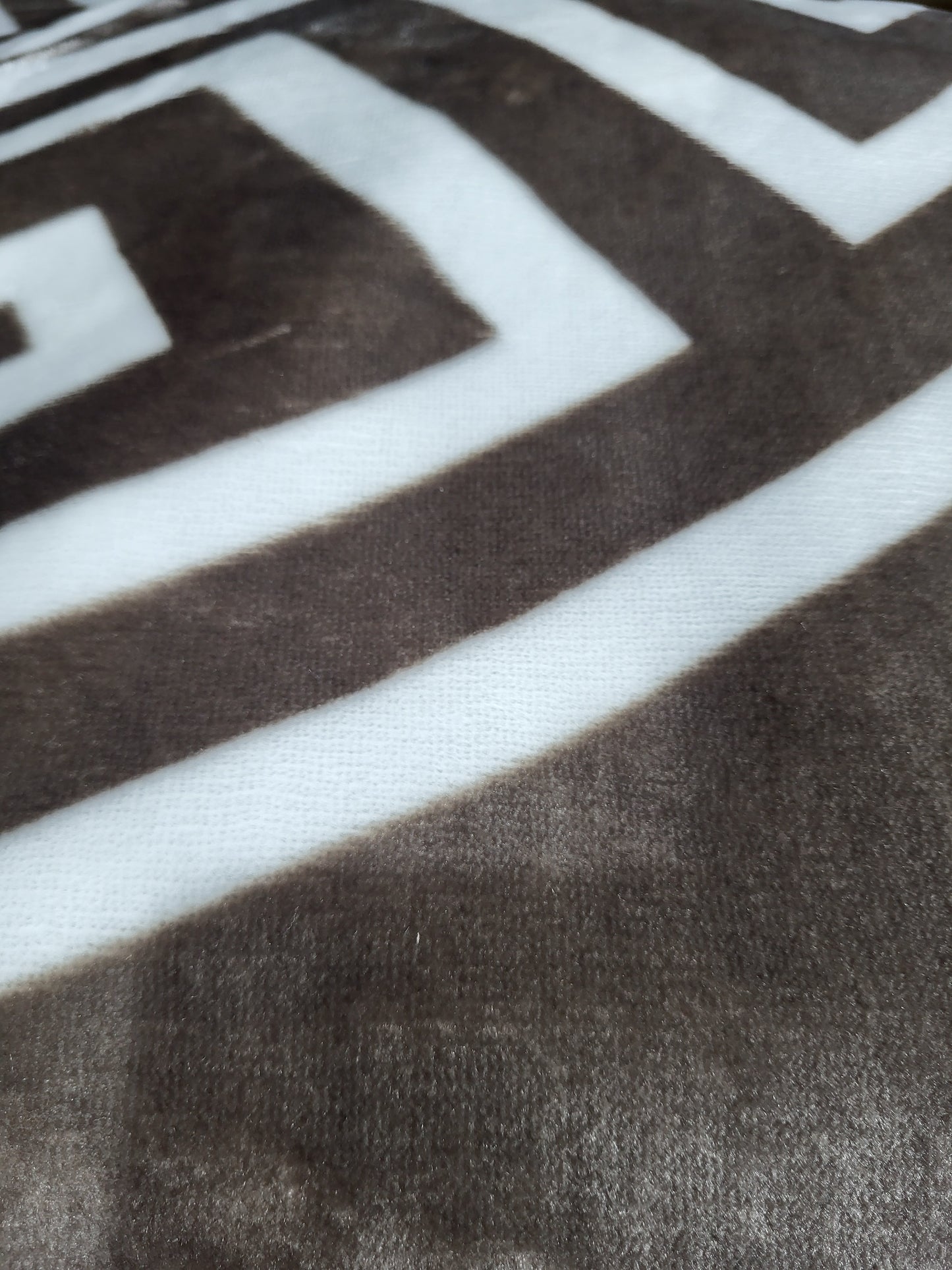 Manta Súper Suave 2-Ply ALZALUX 220×240 cm – 3,5 kg (4 colores) - CAMEL