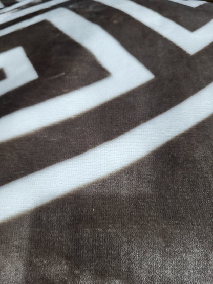 Manta Súper Suave 2-Ply ALZALUX 220×240 cm – 3,5 kg (4 colores) - CAMEL