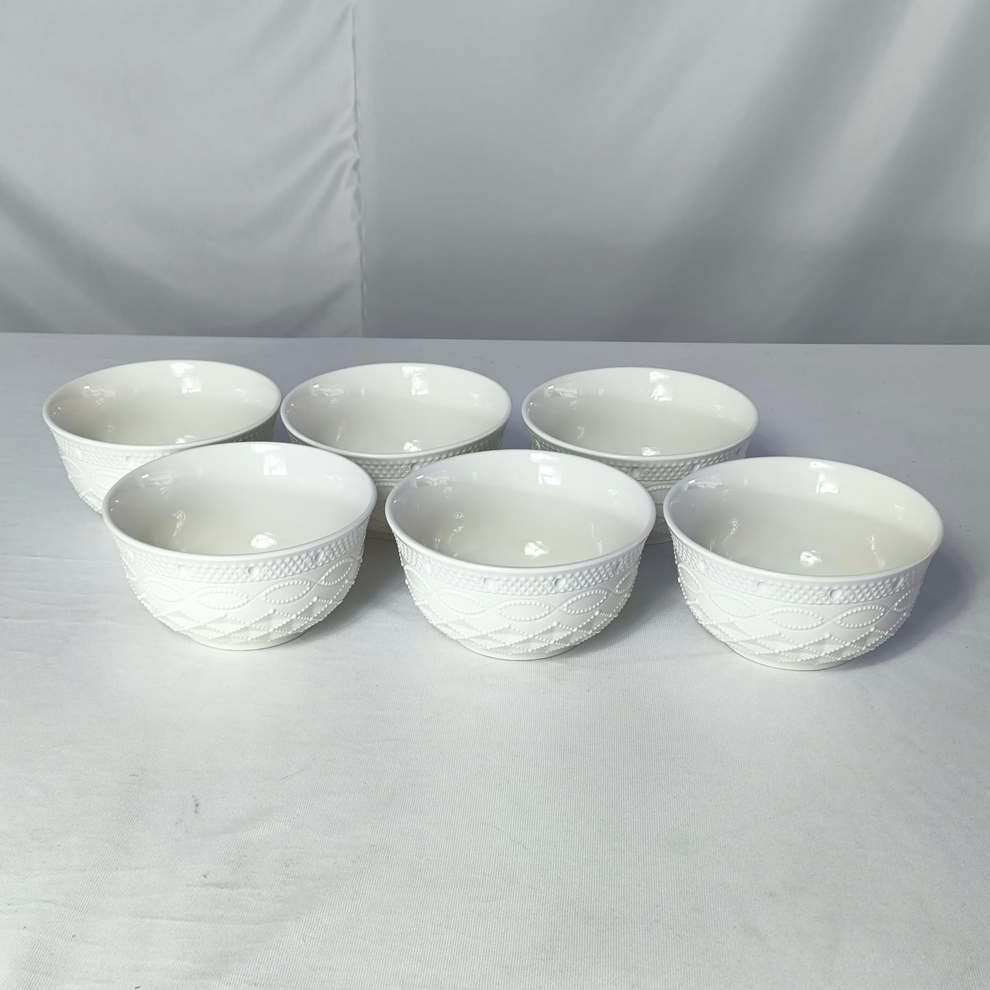 Set de Cuencos Blancos de Cerámica con Relieve Elegante – 6 Piezas 🤍