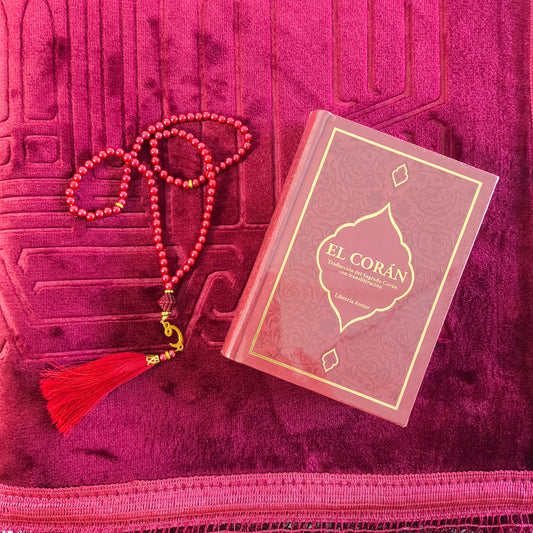 Pack Completo de Oración Islámica – Alfombra de Rezo + El Corán (Traducción al Español) + Tasbeeh a Juego
