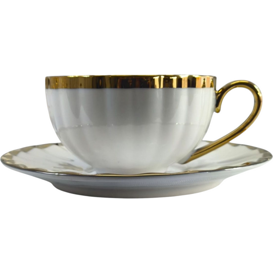 Set de Té de Porcelana Blanca con Detalles Dorados ✨🍵 Tetera + 6 Tazas con Platos