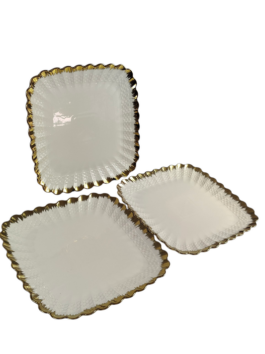 🟨 Set de 3 Bandejas Cuadradas de Cristal con Borde Dorado – Elegancia y Estilo para Servir