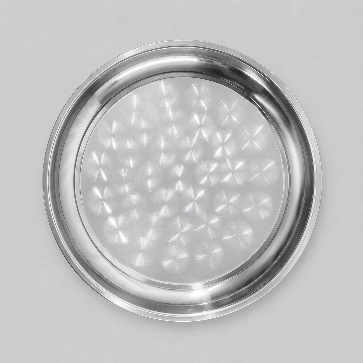 Bandeja Redonda de Acero Inoxidable Multiusos - 36cm diámetro – Resistente, Elegante y Fácil de Limpiar