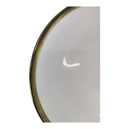 🏷 Prato em cerâmica Ø22,5 cm – Elegante orla dourada