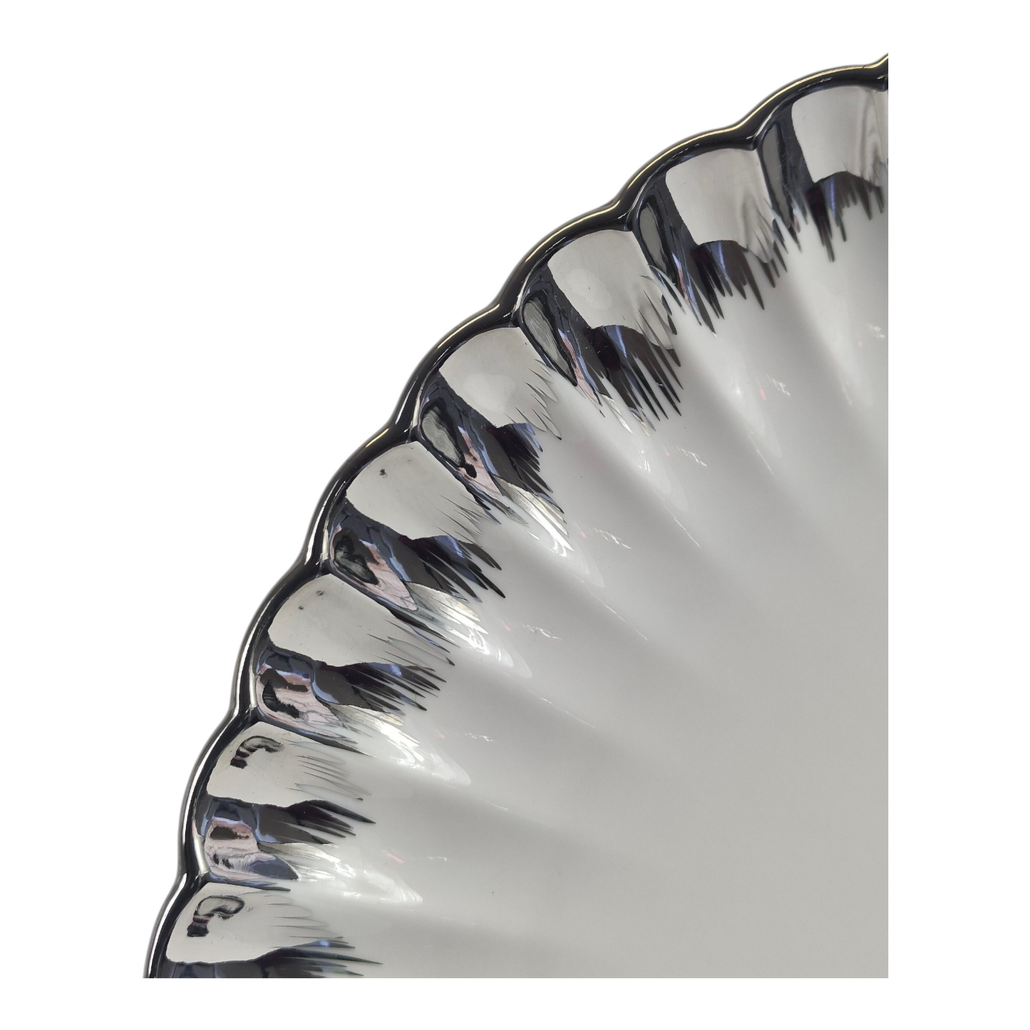 🏷 Plato Decorativo de Cerámica Ø31,5 cm – Diseño Elegante con Borde Metalizado