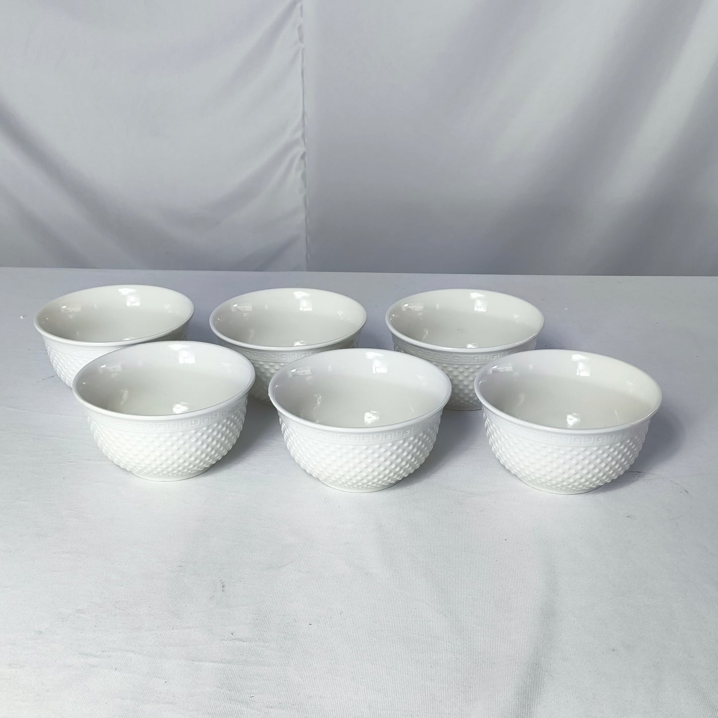 Set of Textured Ceramic White Bowls – 6 Piece Set