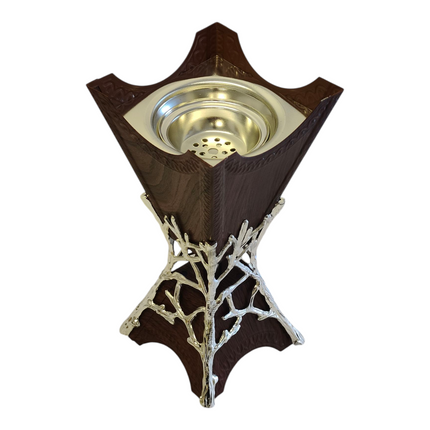 Decoração em madeira e metal prateado com design de ramos — elegante peça central
