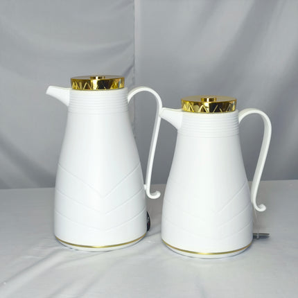 Conjunto de jarro térmico moderno – Branco mate com detalhes dourados