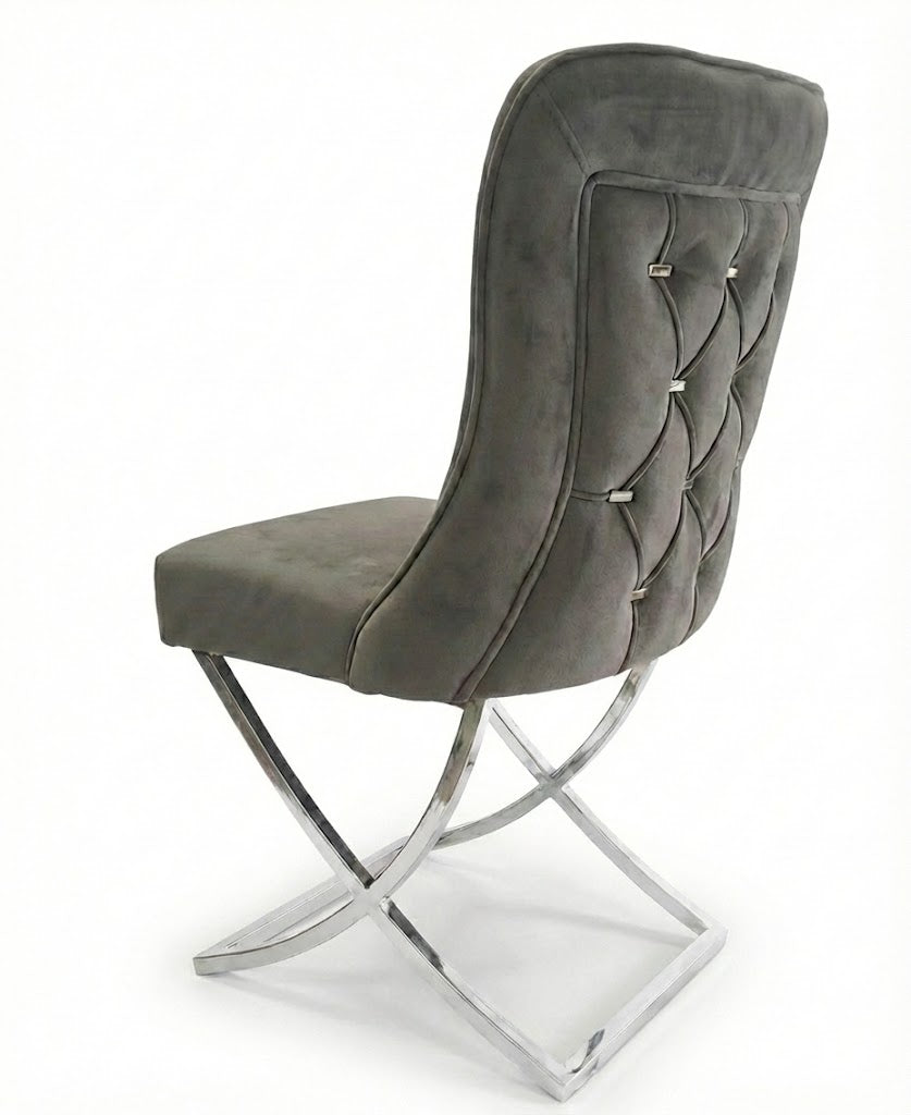 🩶✨ Clower 05 Chair in LIGHT GREY (Pearl / Soft Smoke) with Chrome Base ✨🪞