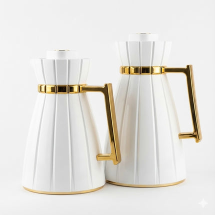 Conjunto de 2 garrafas térmicas tipo jarro (Branco + Dourado) ✨ 