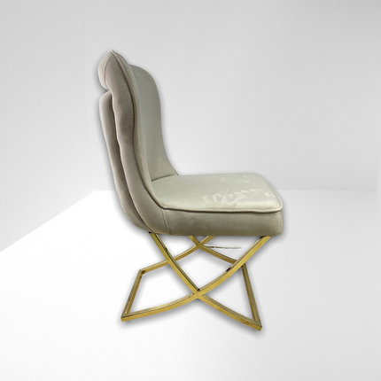 Cadeira de Jantar de Luxo Modelo "Madrid" - Estofamento Bege V-03 e Pernas Douradas ✨