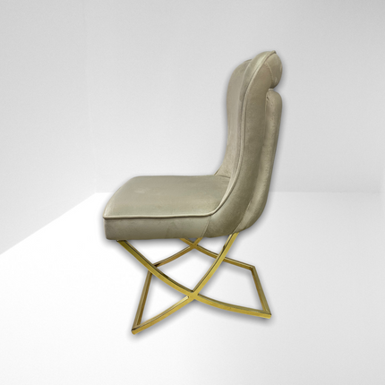 Cadeira de Jantar de Luxo Modelo "Madrid" - Estofamento Bege V-03 e Pernas Douradas ✨