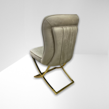Cadeira de Jantar de Luxo Modelo "Madrid" - Estofamento Bege V-03 e Pernas Douradas ✨