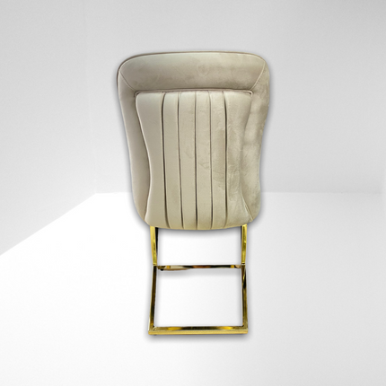 Cadeira de Jantar de Luxo Modelo "Madrid" - Estofamento Bege V-03 e Pernas Douradas ✨