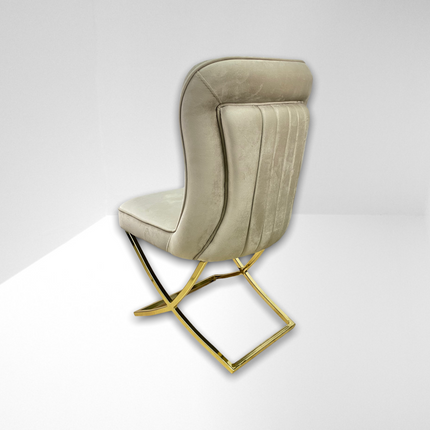 Cadeira de Jantar de Luxo Modelo "Madrid" - Estofamento Bege V-03 e Pernas Douradas ✨